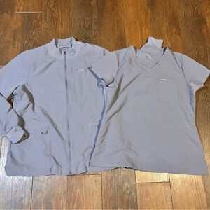Jaanuu Light Gray Jacket and Shirt Set size Medium